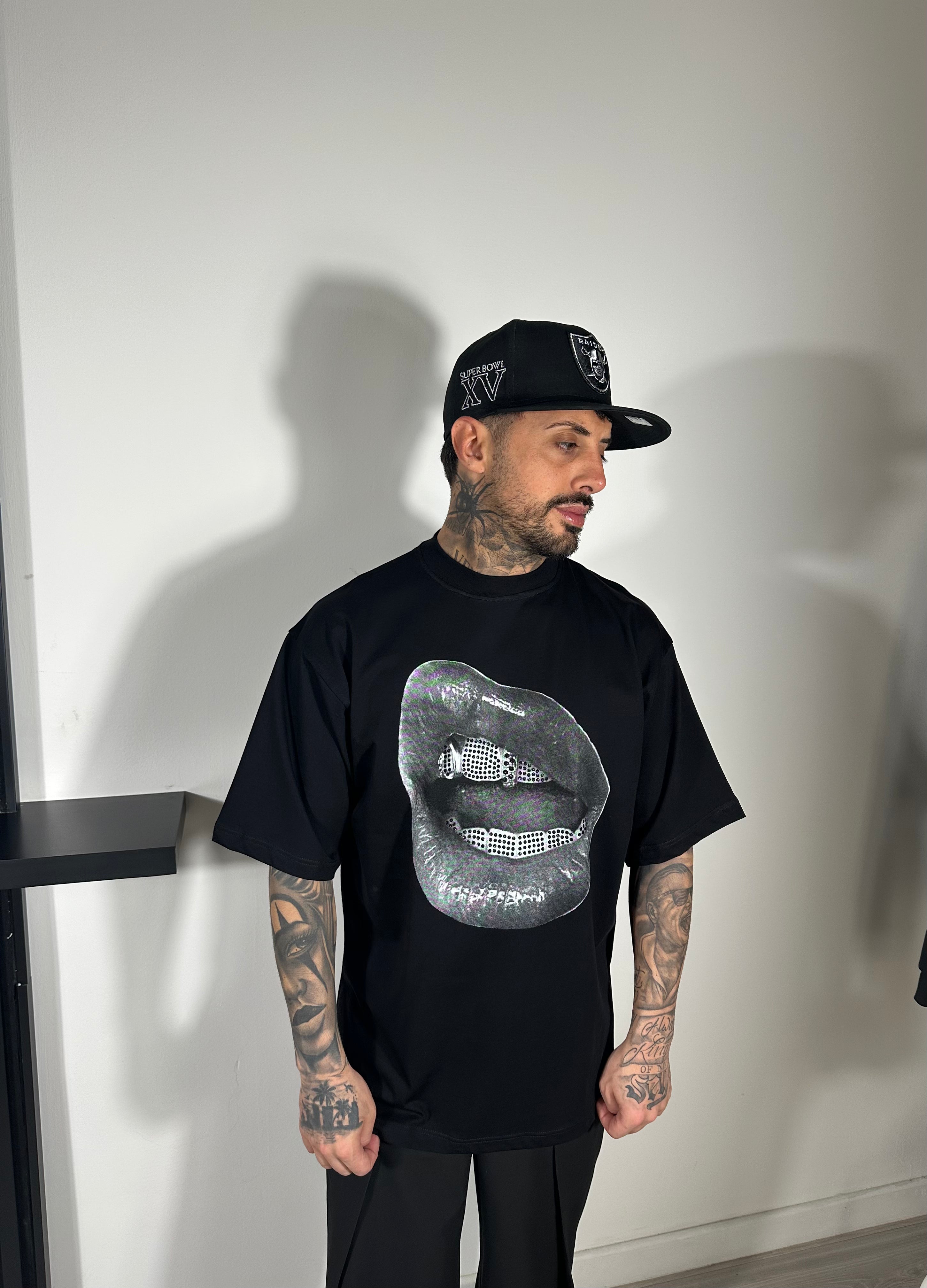 T-SHIRT LIPS